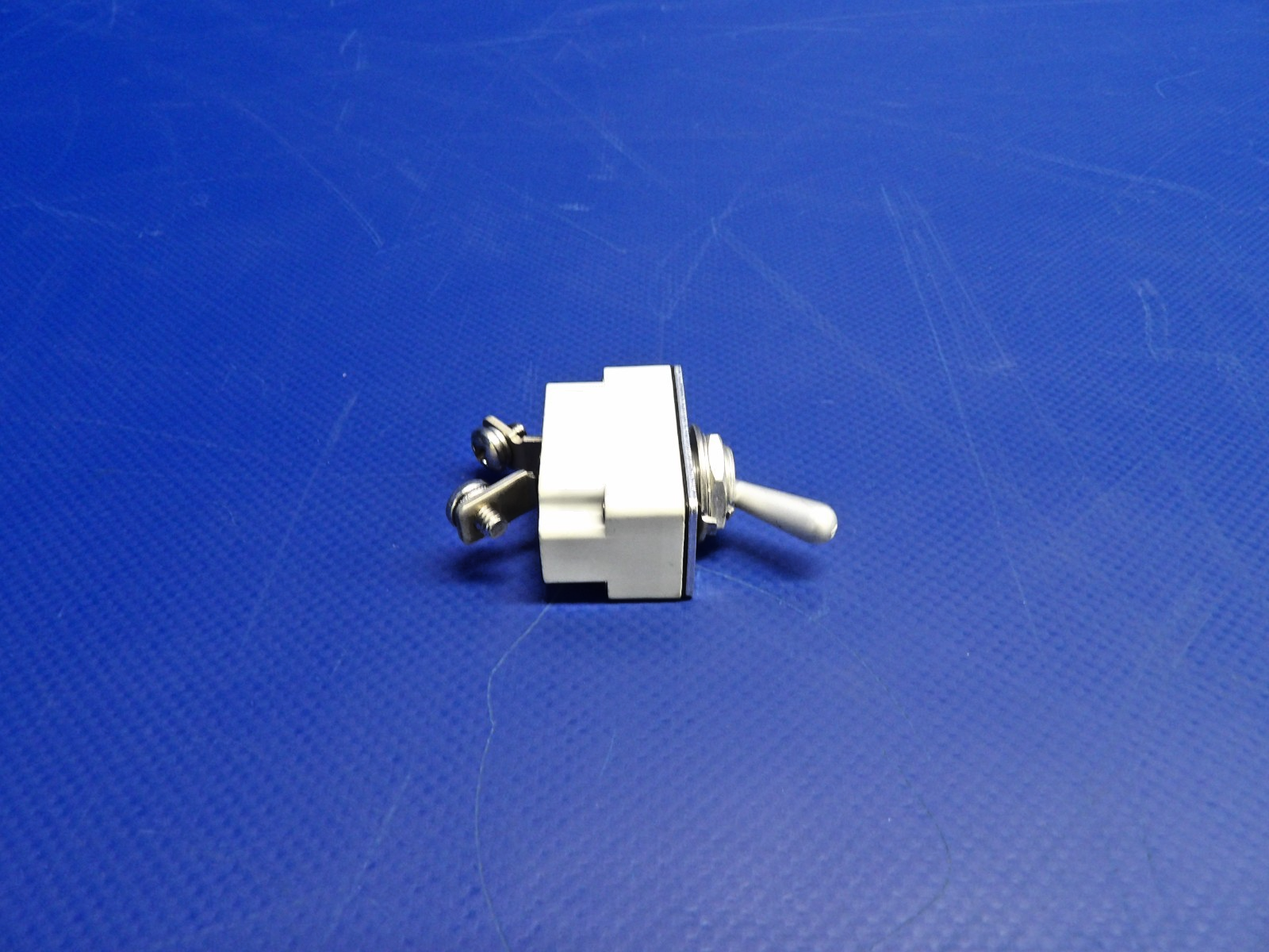 Klixon Circuit Breaker 10 Amps P/N 7270-5-10 NOS (0426-1265)4