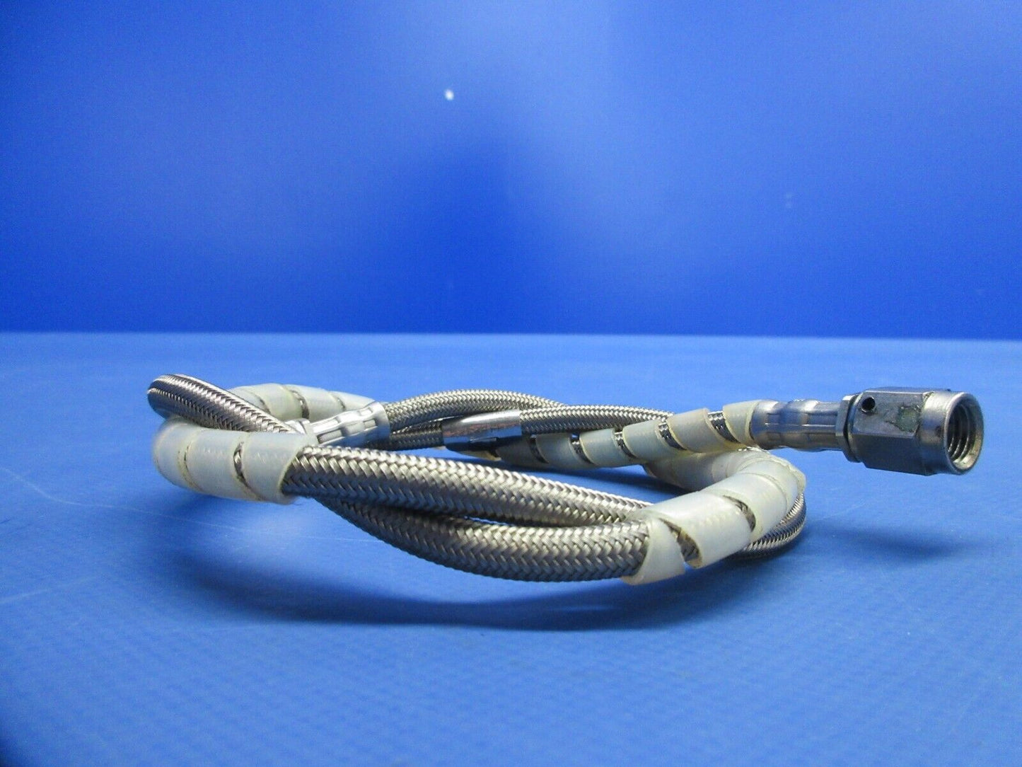 Robinson R44 II Helicopter Aeroquip Main Tank Sump Drain Hose D205-30 (0724-895)