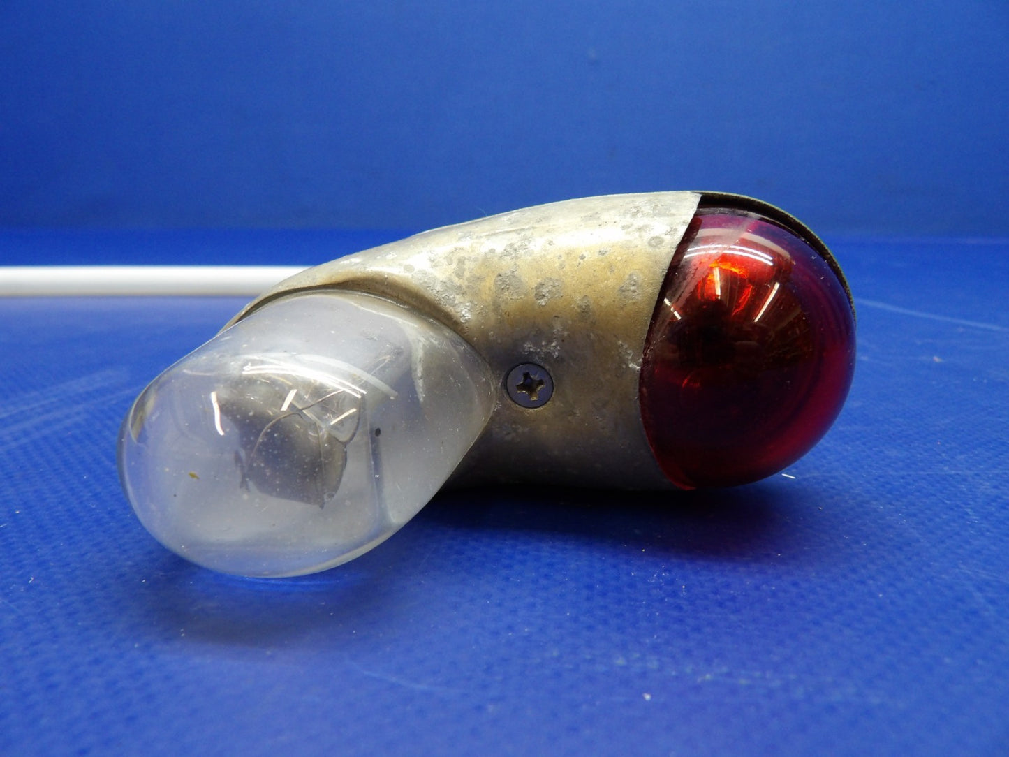 Piper Aztec Whelen LH Wing Tip Strobe Light 14V P/N A650-PR TESTED (0626-1300)8