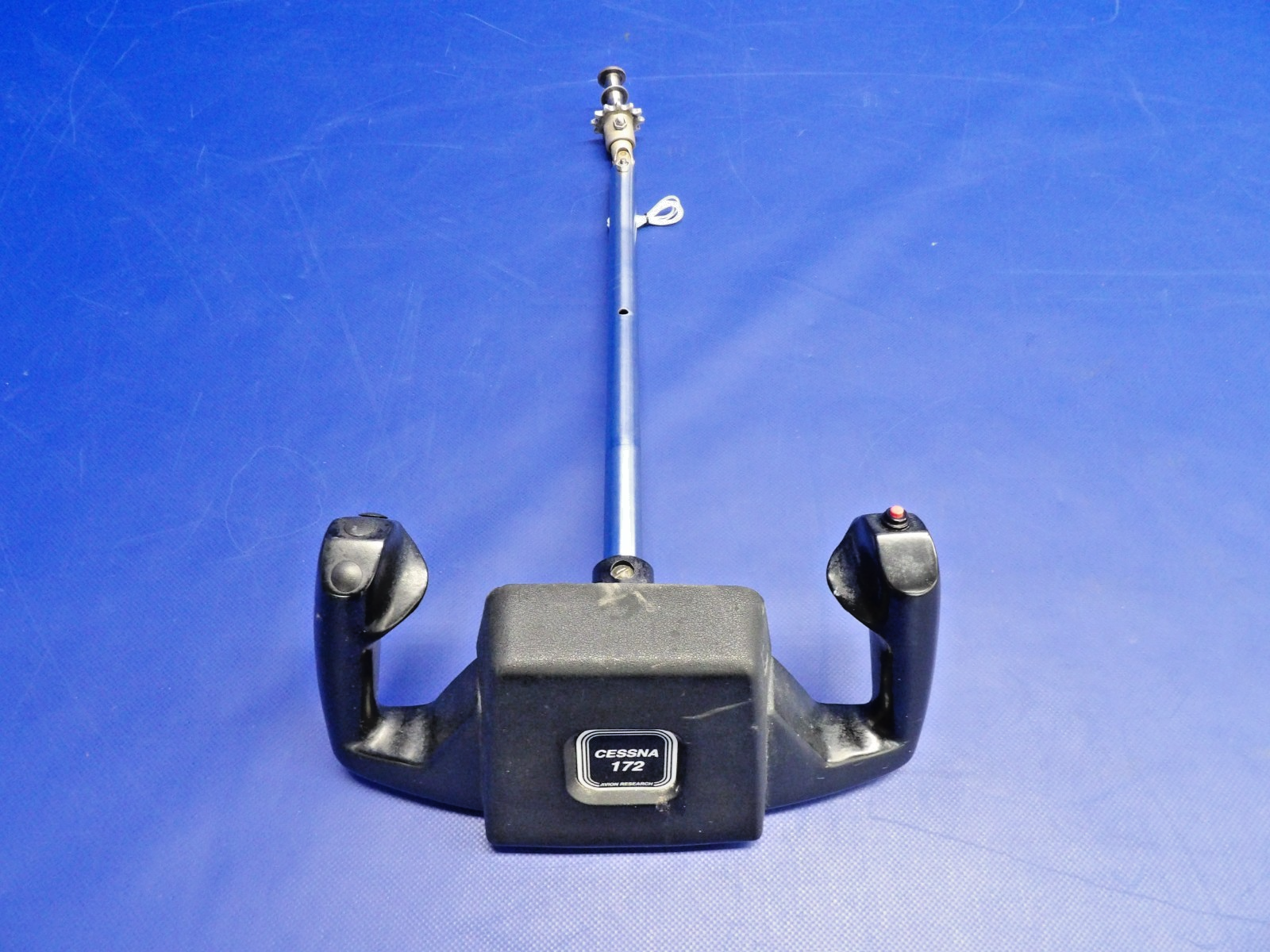 Cessna 172 /  172G Co-Pilot Control Wheel / Yoke 0760019-1 (0326-1265)1
