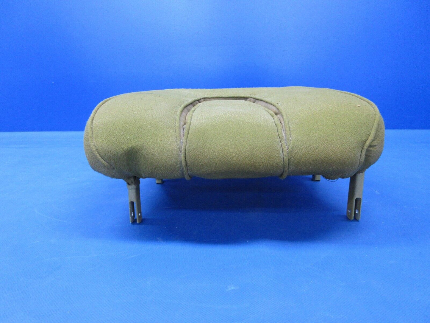 Cessna 210 Upholstered Seat Bottom Assy LH P/N 1214037-203 PARTS (0624-1444)