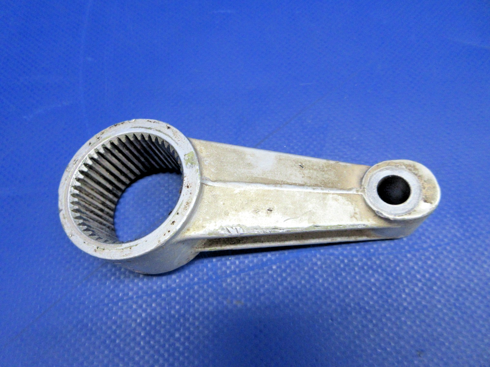Beech F35 Bonanza Landing Gear Actuator Retract Arm P/N 35-825172-2 (0726-760)1