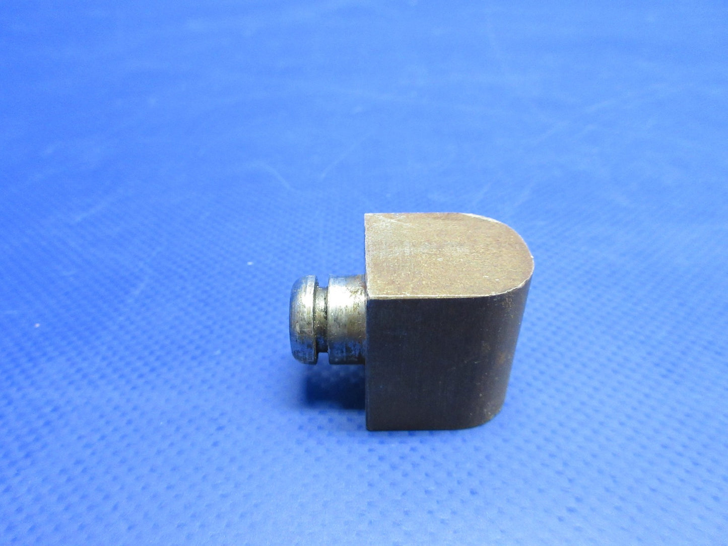 Cessna 310 / 310I Seat Pivot Stud P/N 0812852-1 (0326-831)2