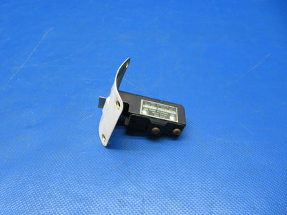 Piper PA-23-250 Aztec Safe Flight Lift Detector P/N C-52207 TESTED (0724-100)2
