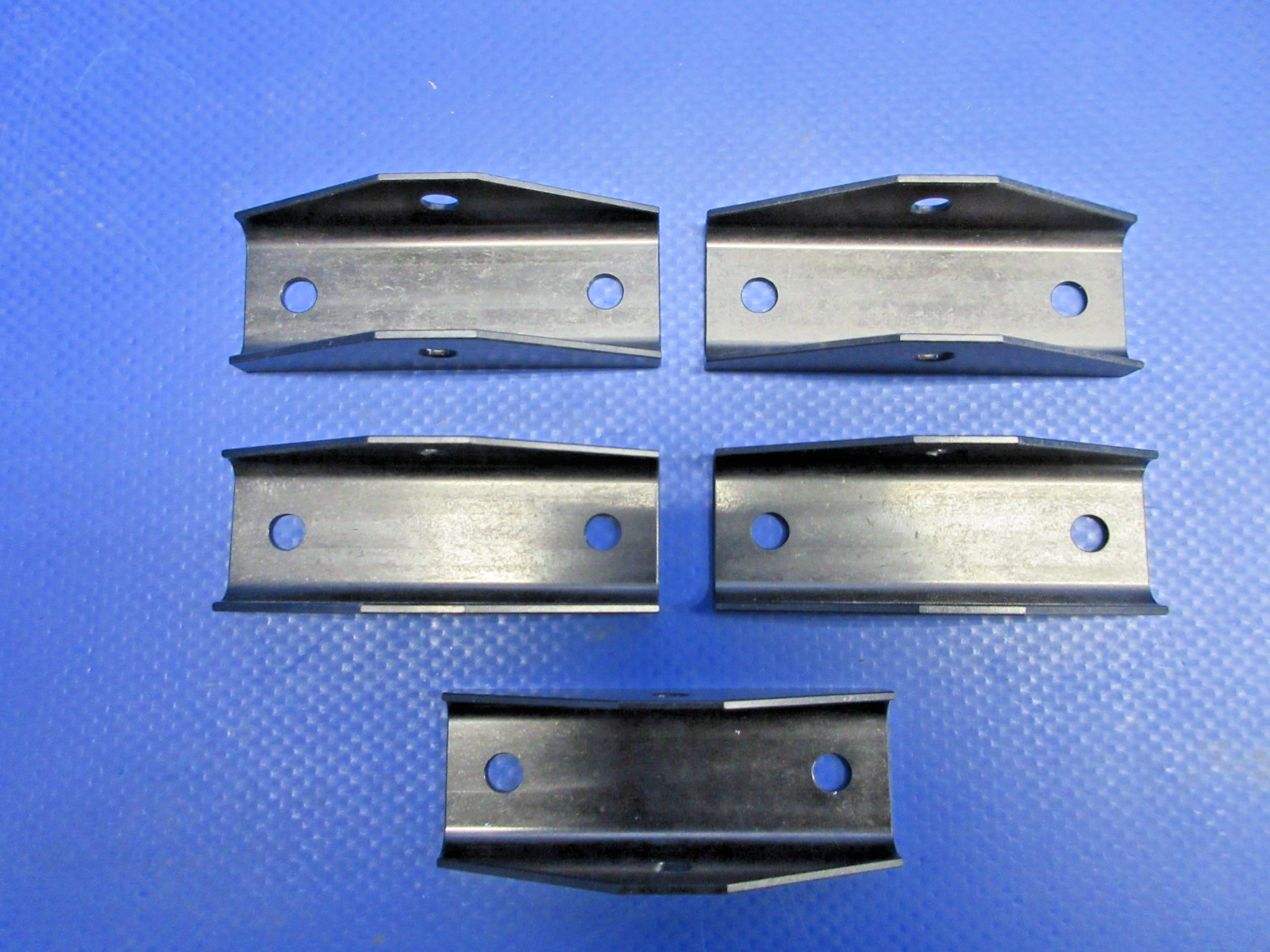 Cirrus SR20 / SR22 Master Cylinder Mount Bracket 11479-002 LOT OF 5 (0326-1007)4