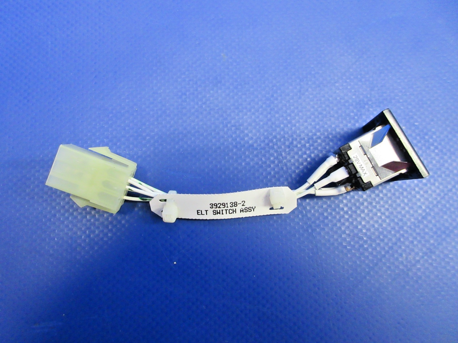 Cessna ELT Switch P/N 3929138-2 NOS (0826-733)2