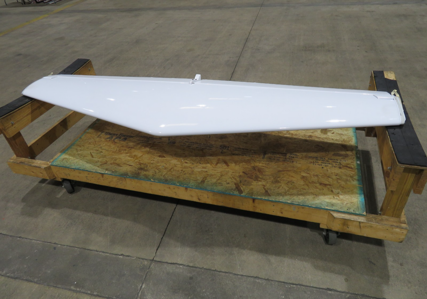 Diamond DA40 Horizontal Stabilizer & Elevator D41-5510-00-00 / DA-5520 (0326-59)0