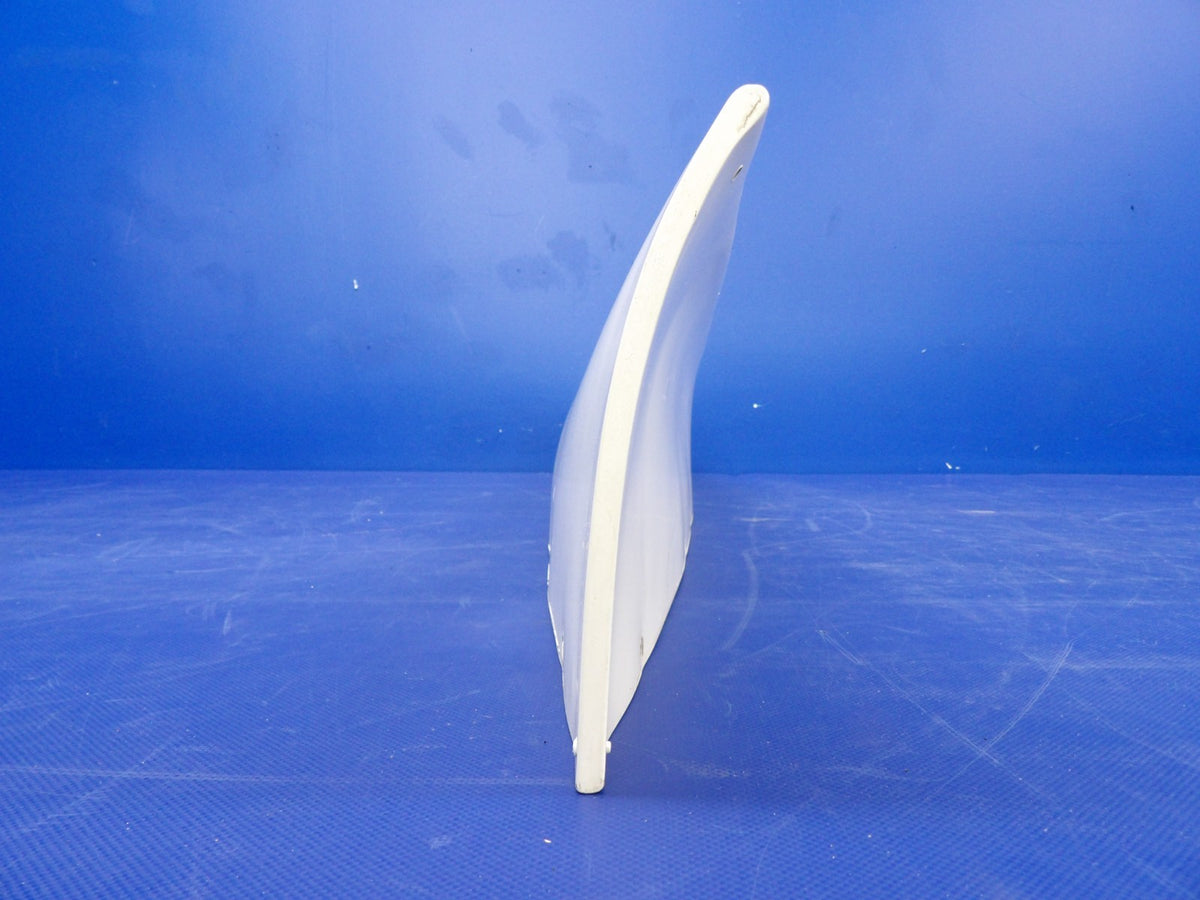 Cessna 172 / 172RG Plastic Wing Tip RH P/N 0723200-6 (0826-800)4