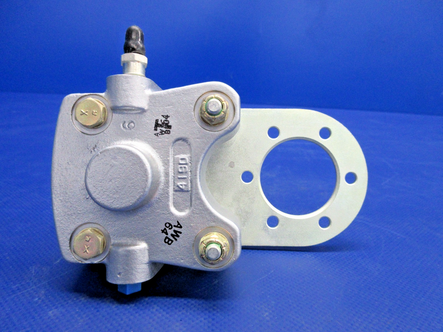 Cleveland 30-63P Brake Caliper w/Torque Plate 075-14000 NOS (0326-718)12