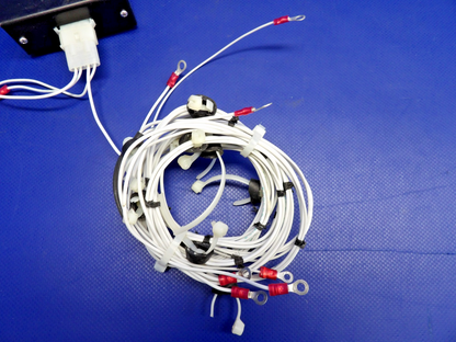 Ameri-King AK-551 Regulated DC/DC Converter 28/13.8V (0426-1257)8
