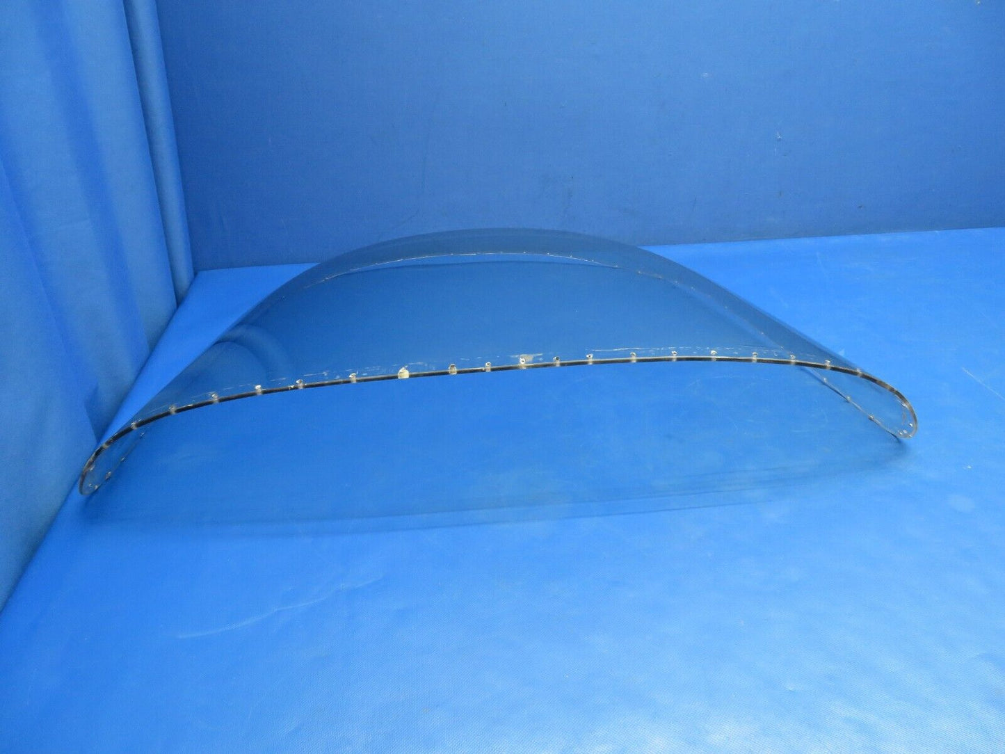 Beech 95 / D95A Travel Air Upgraded One Piece Windshield P/N 2050 (1124-99)
