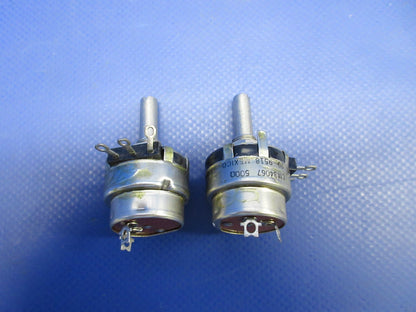 Beech King Air 90 / 100 Rheostat P/N CM34067 LOT OF 2 NOS (0326-905)1