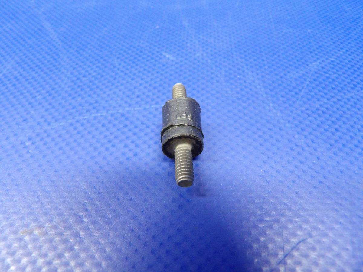 Lord Instrument Panel Shock Mount P/N 15-05498 NOS LOT OF 5 (0526-1411)6