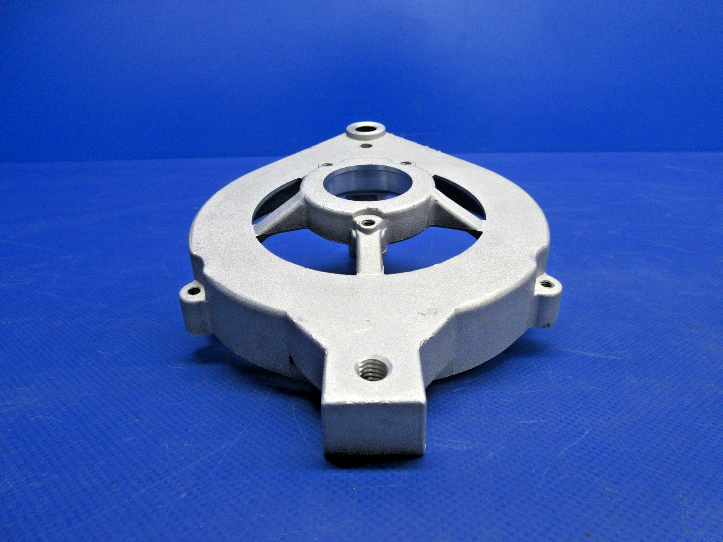 Hartzell Alternator Front Housing P/N 41052 NOS (0326-925)6