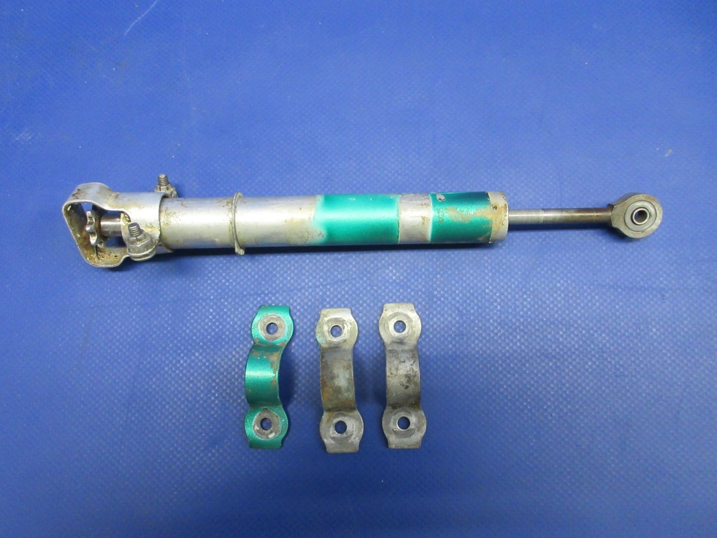 Cessna 310 / 310I Rudder Trim Tab Actuator P/N 0310293-7 (0326-888)1