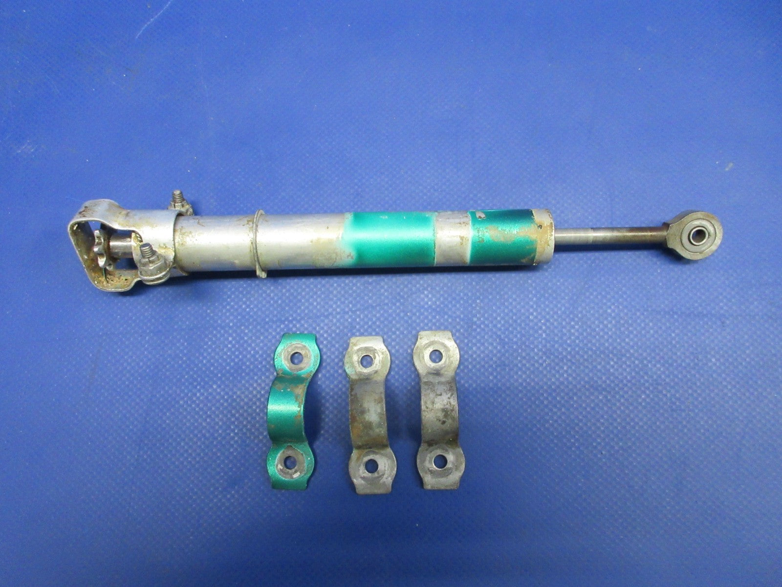 Cessna 310 / 310I Rudder Trim Tab Actuator P/N 0310293-7 (0326-888)1
