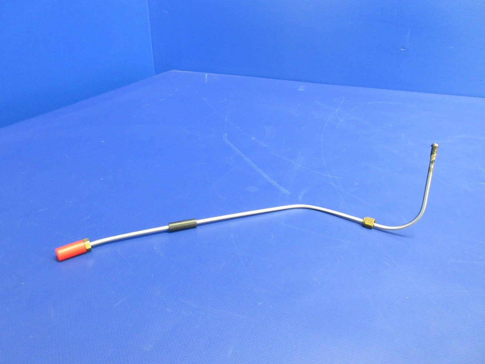 Continental Fuel Injection Bend Tube #4 Cylinder P/N 649104 NOS (0426-772)9