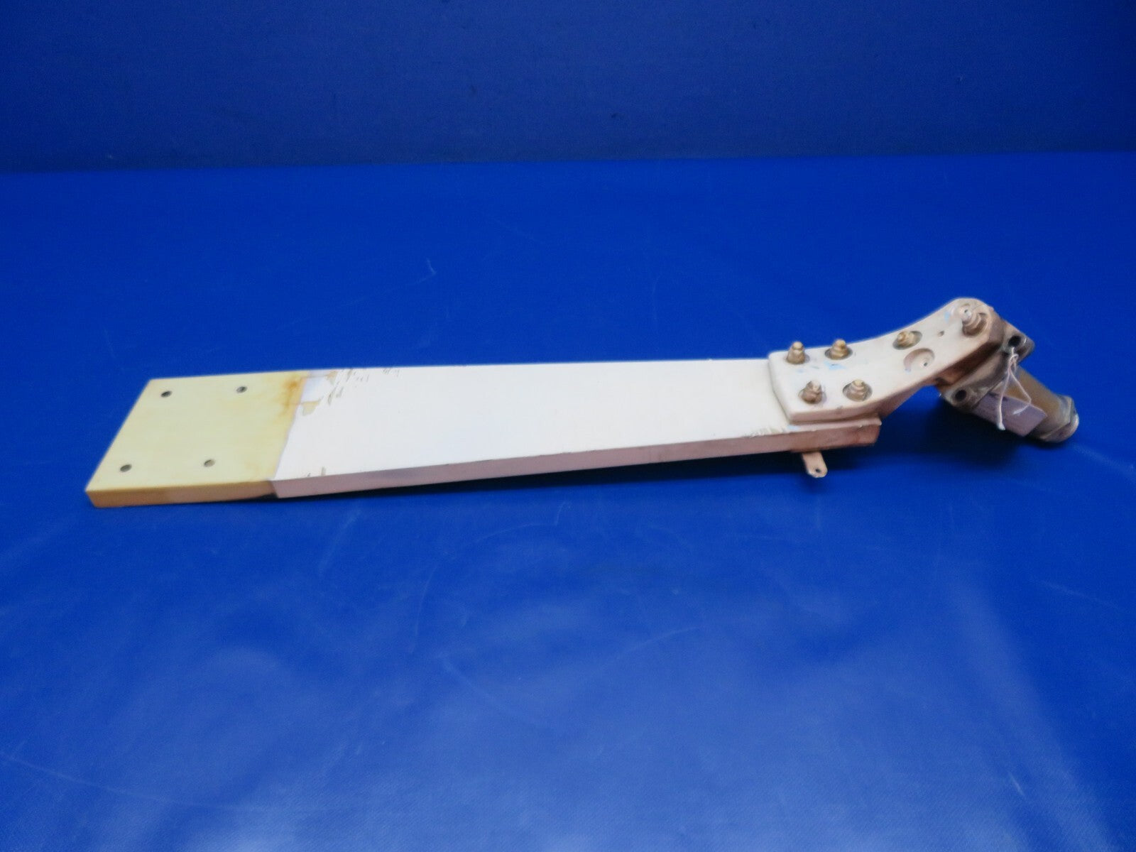 Grumman Yankee Trainer AA-1B LH Main Gear Strut w/Axle 701055-1 (0124-299)1