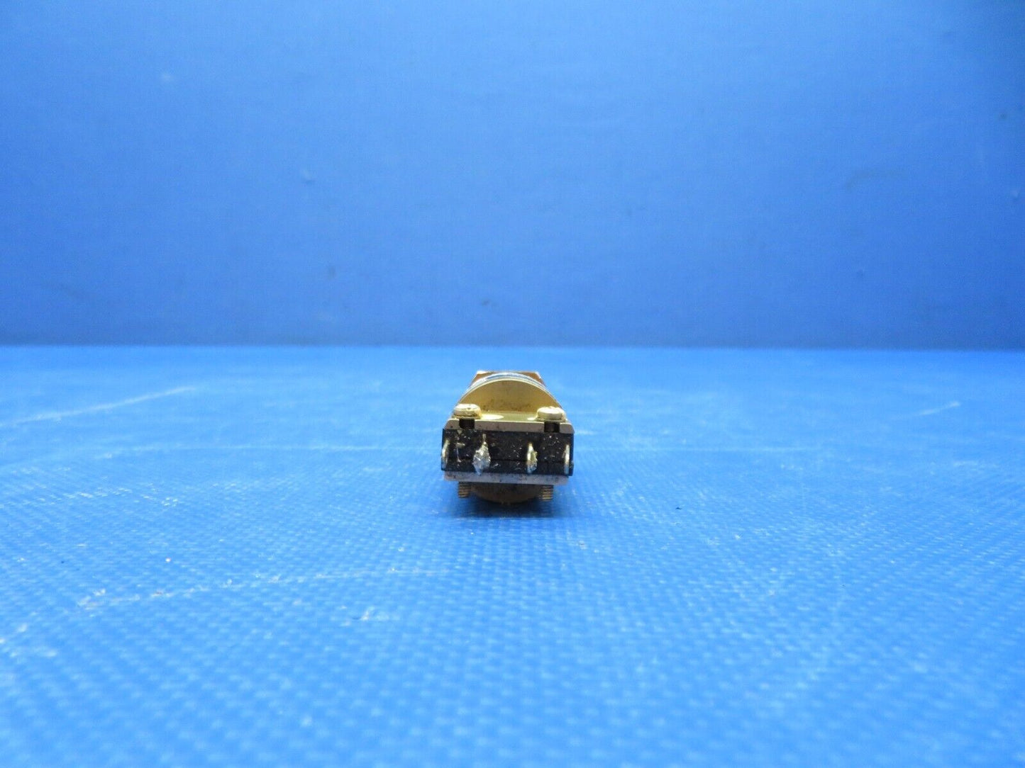 Cessna 337 / P337H Hydraulic Pressure Switch P/N 9880710-1 TESTED (0824-147)