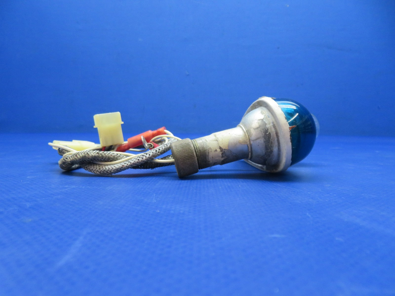 Beech F35 Bonanza RH Wing Tip Light w/ Strobe P/N 35-361702-4 TESTED (0326-193)7