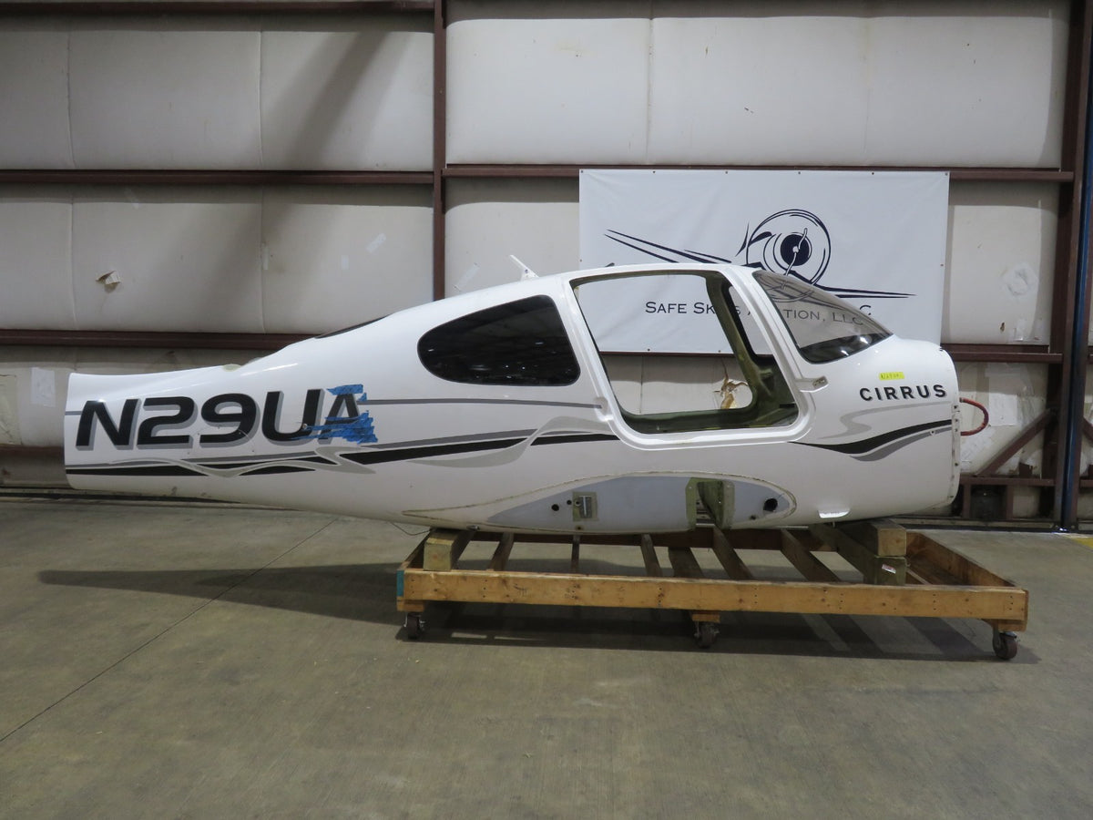 2005 Cirrus SR22 Fuselage Shell CORE / FLIGHT SIMULATOR  (0926-99)1