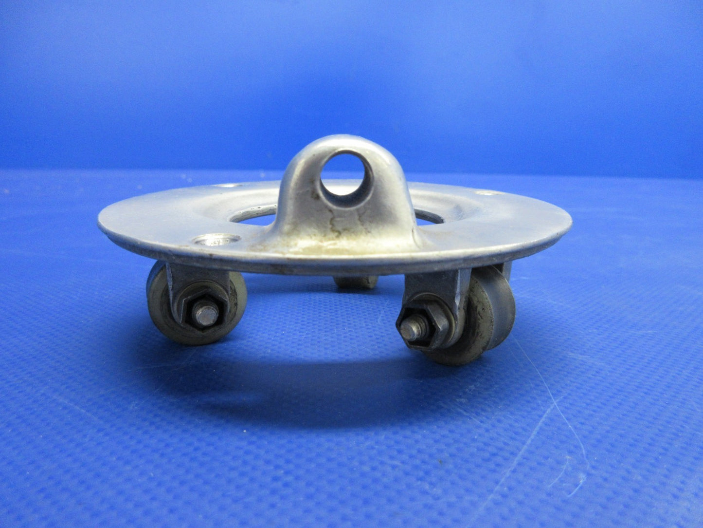 Beech D95A Travel Air Control Column Hanger P/N 35-524125 (0326-786)5