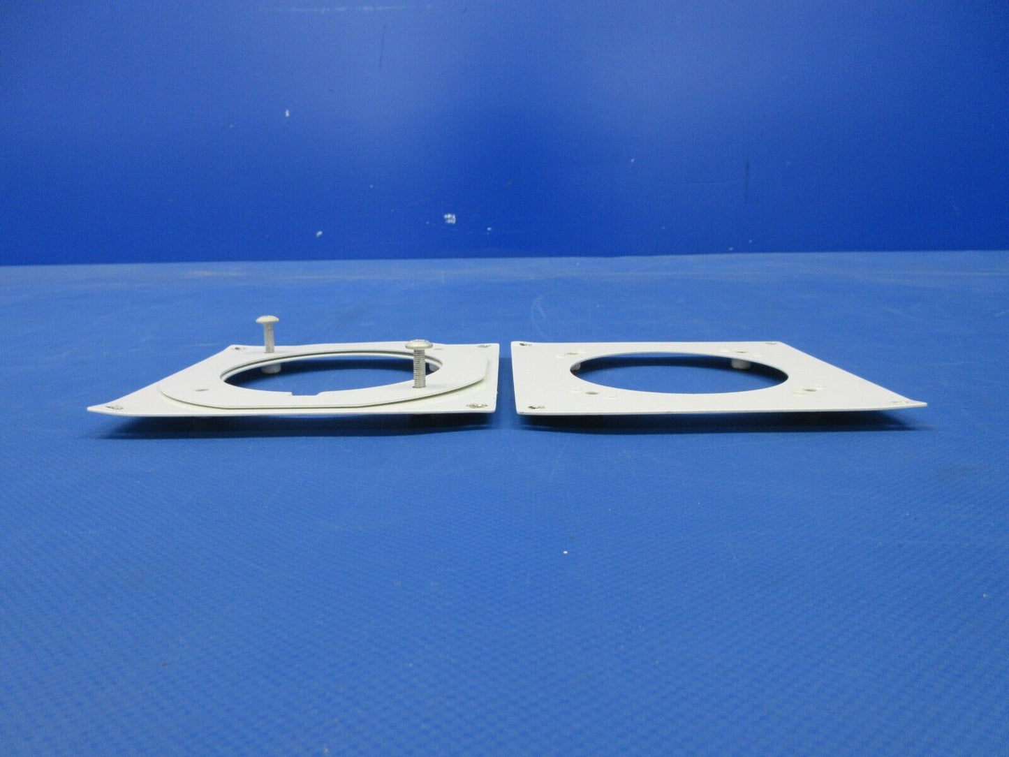 Bellanca 17-31A Viking Taxi Light Bracket & Ring P/N 192527 (0924-1342)