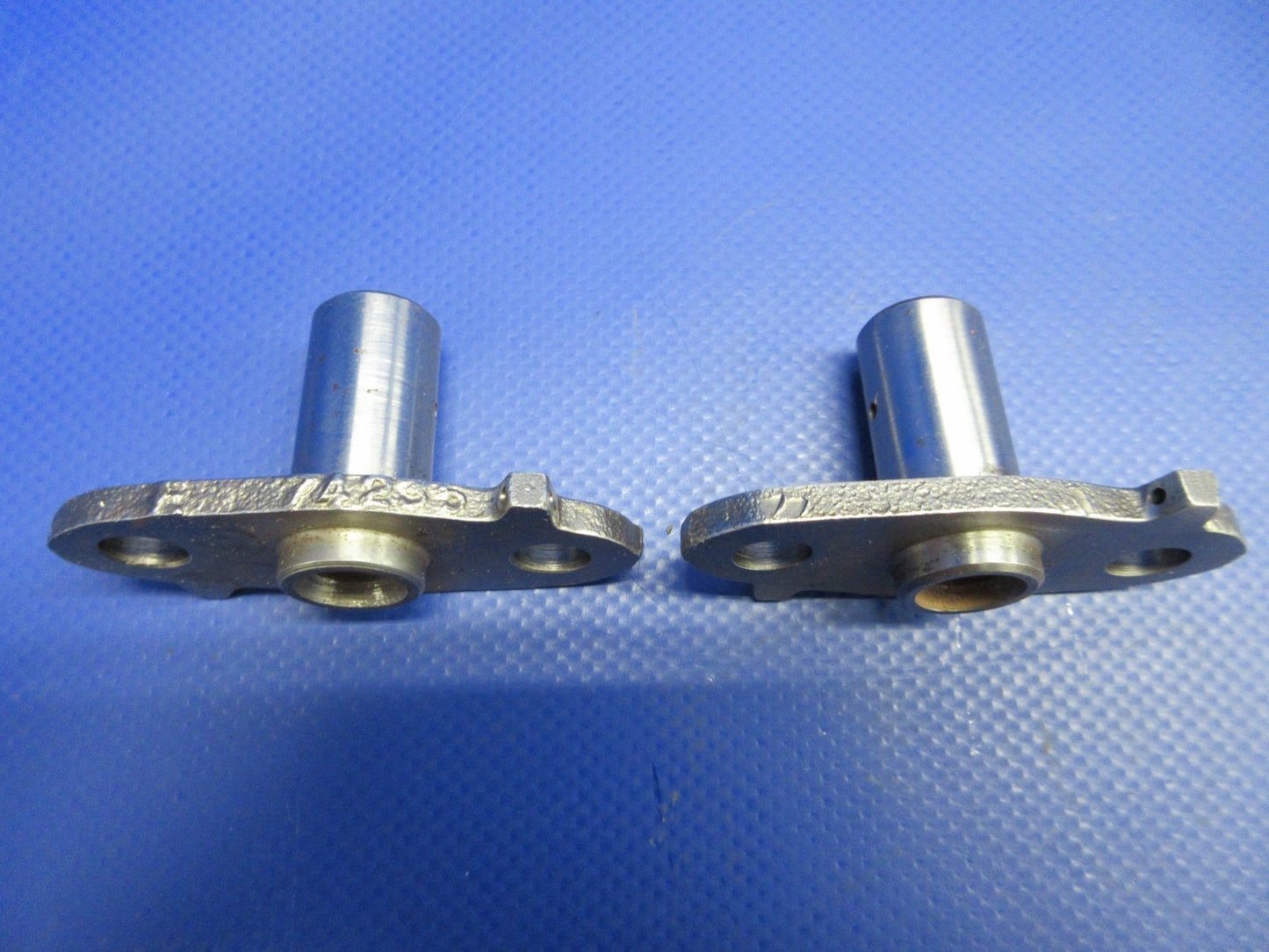 Lycoming O-320 Crankshaft Idler Gear Shaft w/8130 LW-13796 LOT OF 2 (0226-974)4
