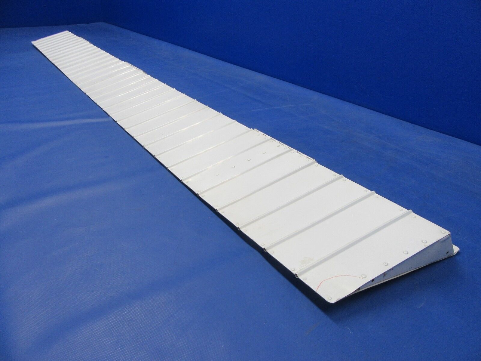 Cessna 172 / 172G RH Aileron P/N 0523800-1 (1024-05)