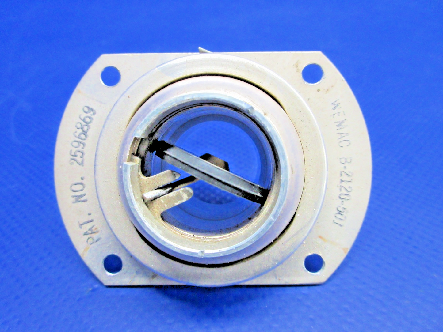 Beech D95A Travel Air Wemac Air Valve P/N B-2120-501 (0326-820)1