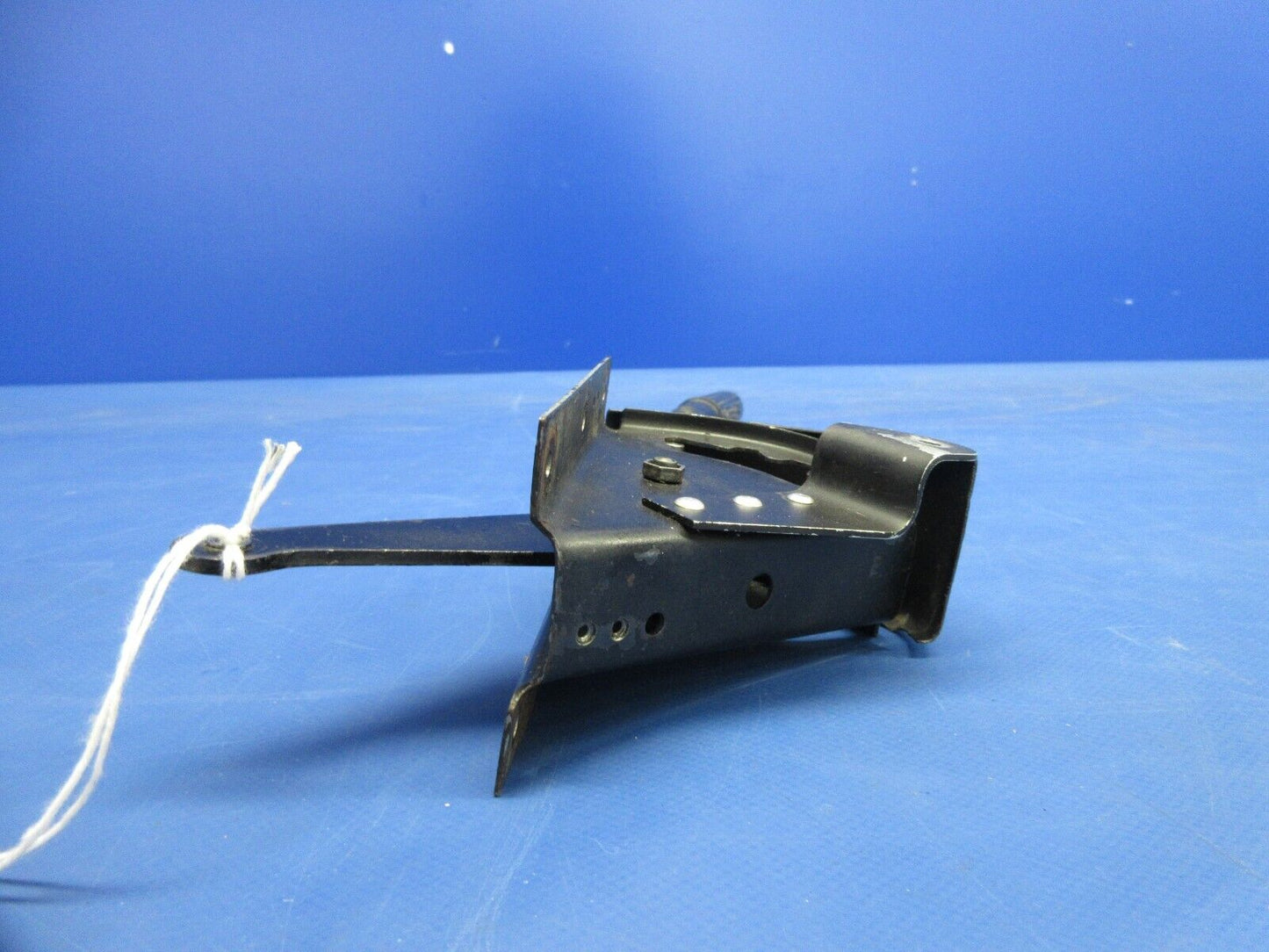 Piper PA-32RT-300T Lance II Flap Control Lever Assembly P/N 62706-09 (0924-2075)
