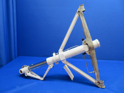 Beech 95 / D95A Travel Air RH Main Gear 95-810002-6, 95-810002-752 (0524-1771)