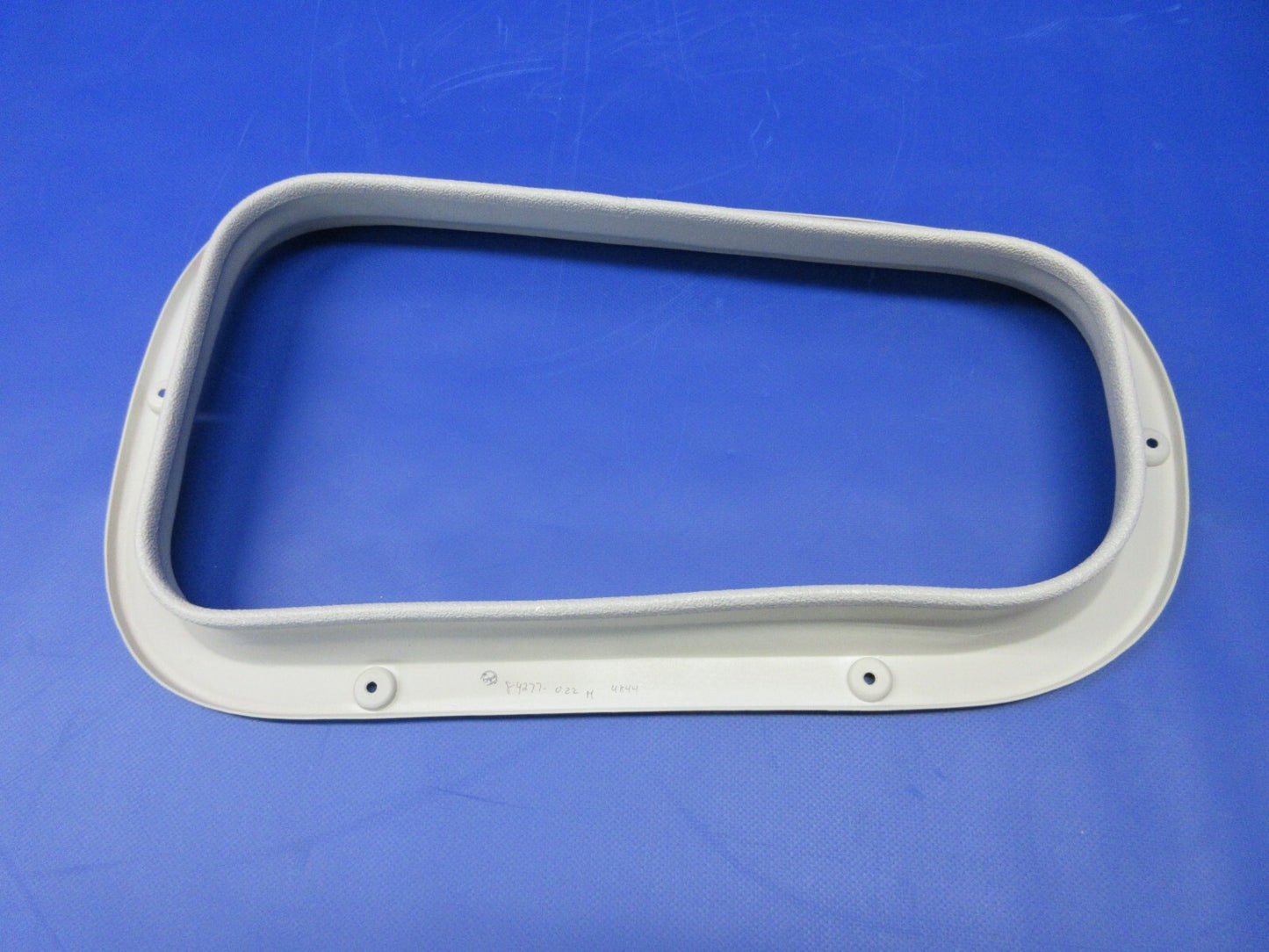 1996 Piper PA-28-181 Archer III LH Aft Window Reveal P/N 84277-22 (1224-2009)1