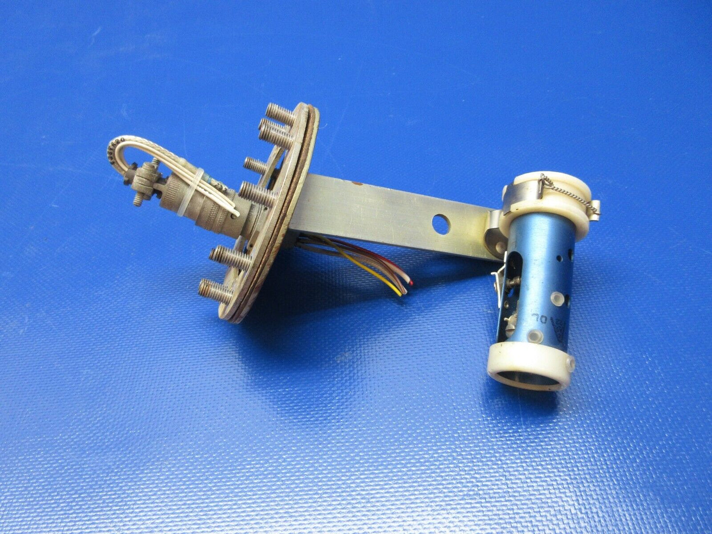 Cessna LH Fuel Level Transmitter w/ Mount P/N PAA700-13 WARRANTY (1224-1264)