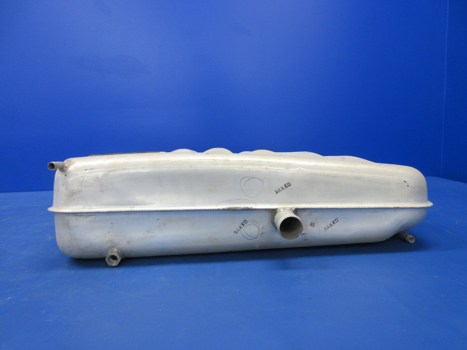 Cessna Skymaster 337 INBD RH Fuel Tank P/N 156057-2 (1124-2033)8