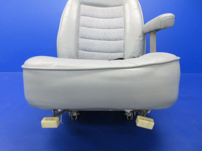 Cessna 310 / 310R LH Center Seat P/N 0812874-10 (1124-1436)