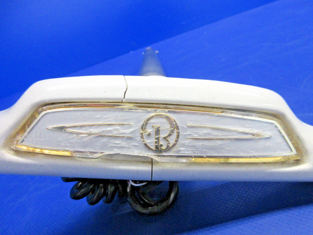 Beech 76 Duchess Pilot Control Wheel / Yoke P/N 35-380060-35 (0526-835)6