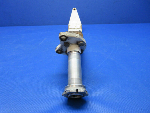 Piper PA-38 Tomahawk LH Main Gear Leg w/ Axle P/N 77787-300 (0724-1263)