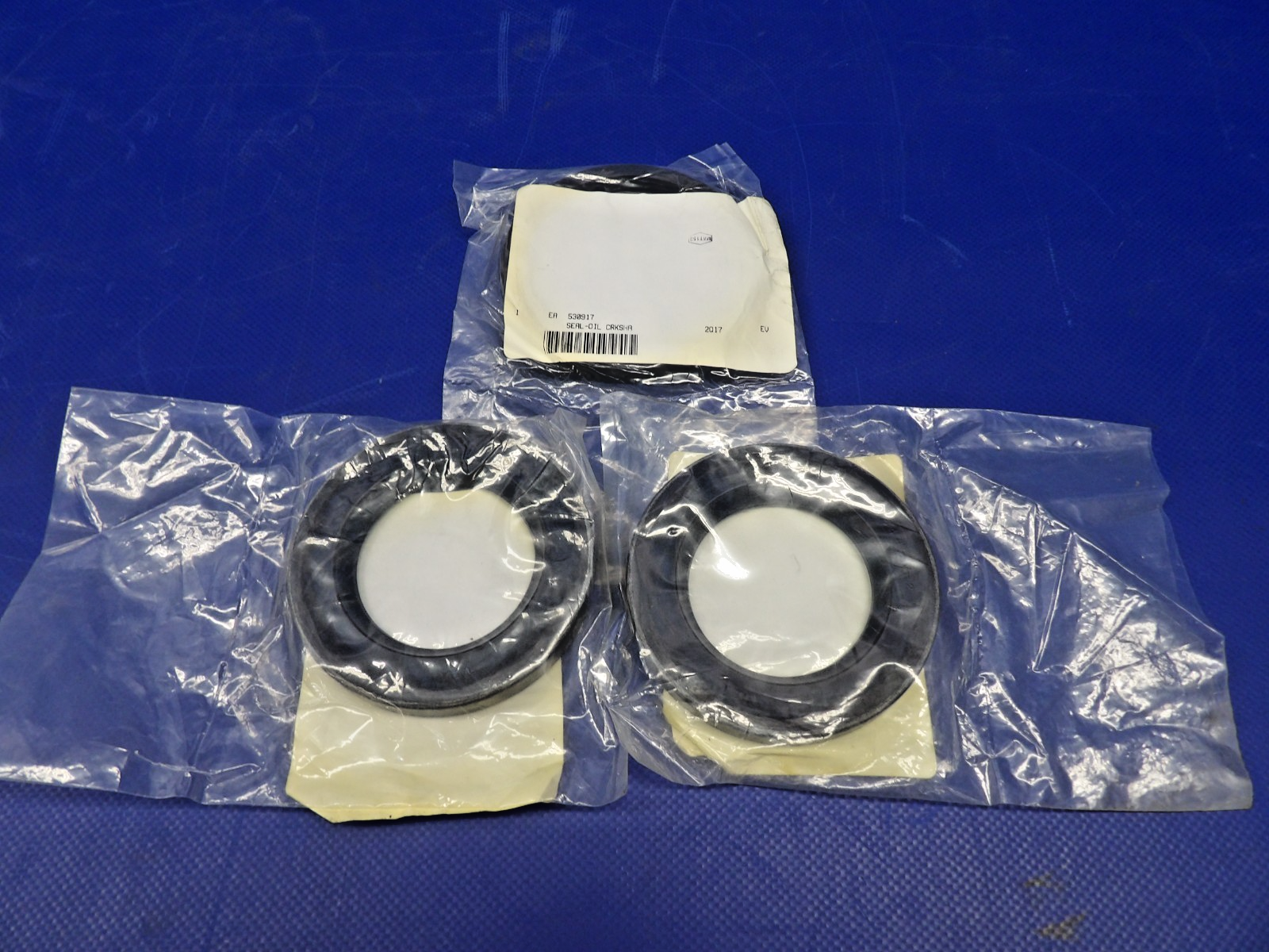Continental Crankshaft Taper Oil Seal P/N 530917 LOT OF 3 NOS (0426-1360)2