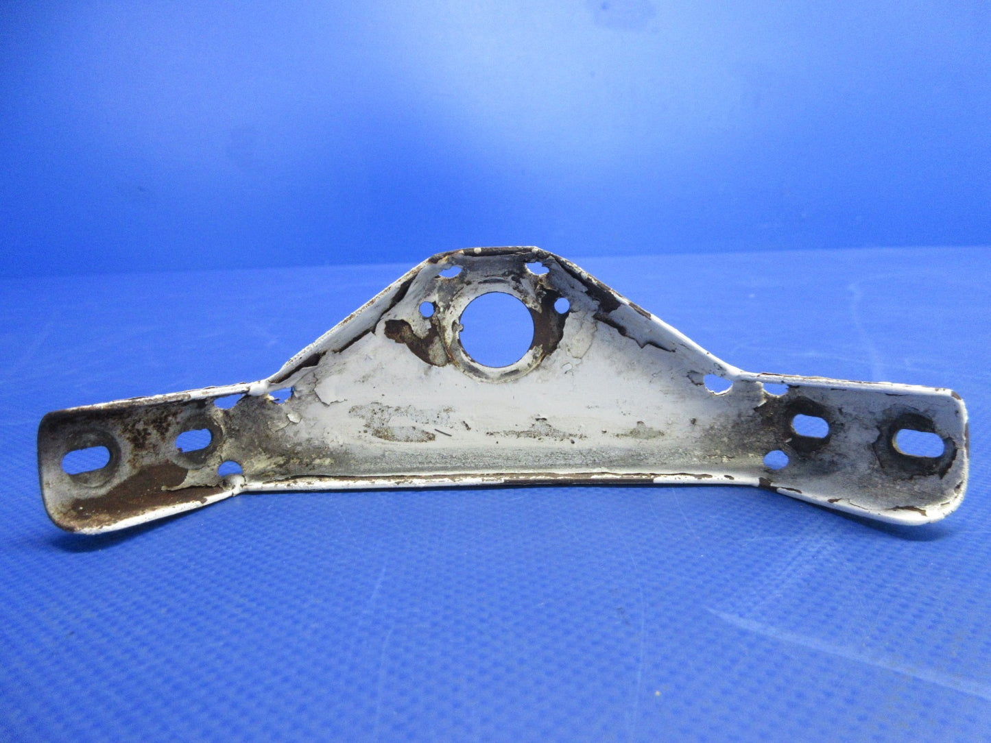 Piper PA-31T1 Cheyenne LH Main Gear Downlock Switch Bracket 41985-00 (0626-804)7