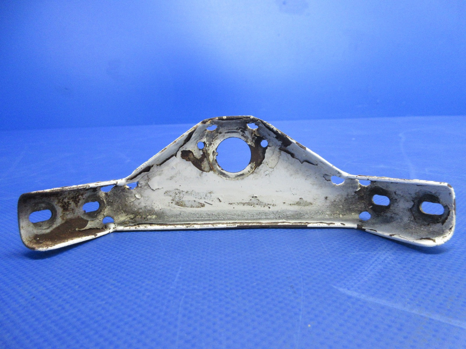 Piper PA-31T1 Cheyenne LH Main Gear Downlock Switch Bracket 41985-00 (0626-804)7