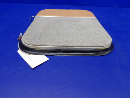 Beech 95 Travel Baggage Door w/ Key 35-410070-93, 95-420015-169 (0226-2032)7