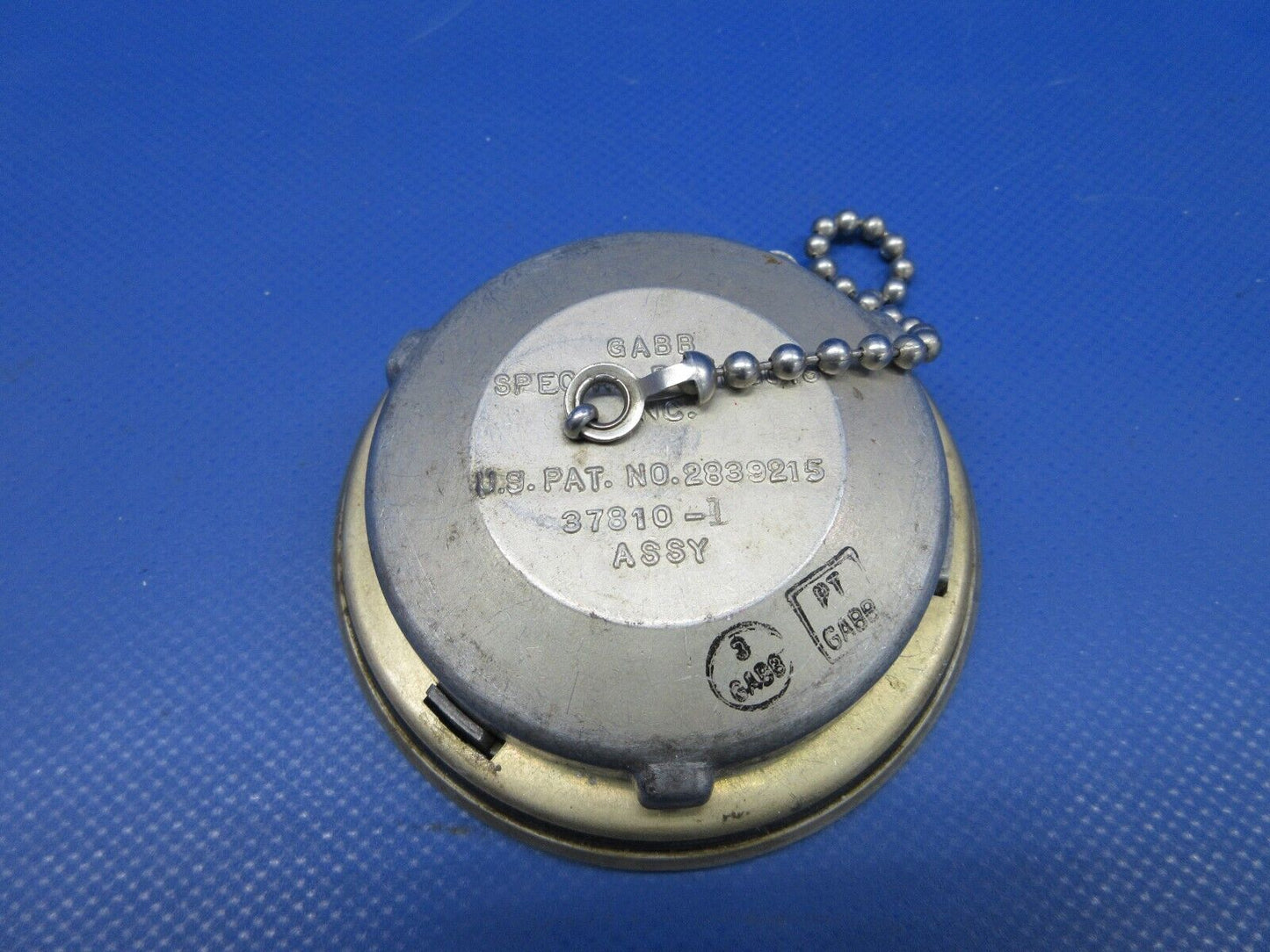 Beech 95 / D95A Travel Air GABB Fuel Filler Cap P/N 37810-1 (0524-1118)
