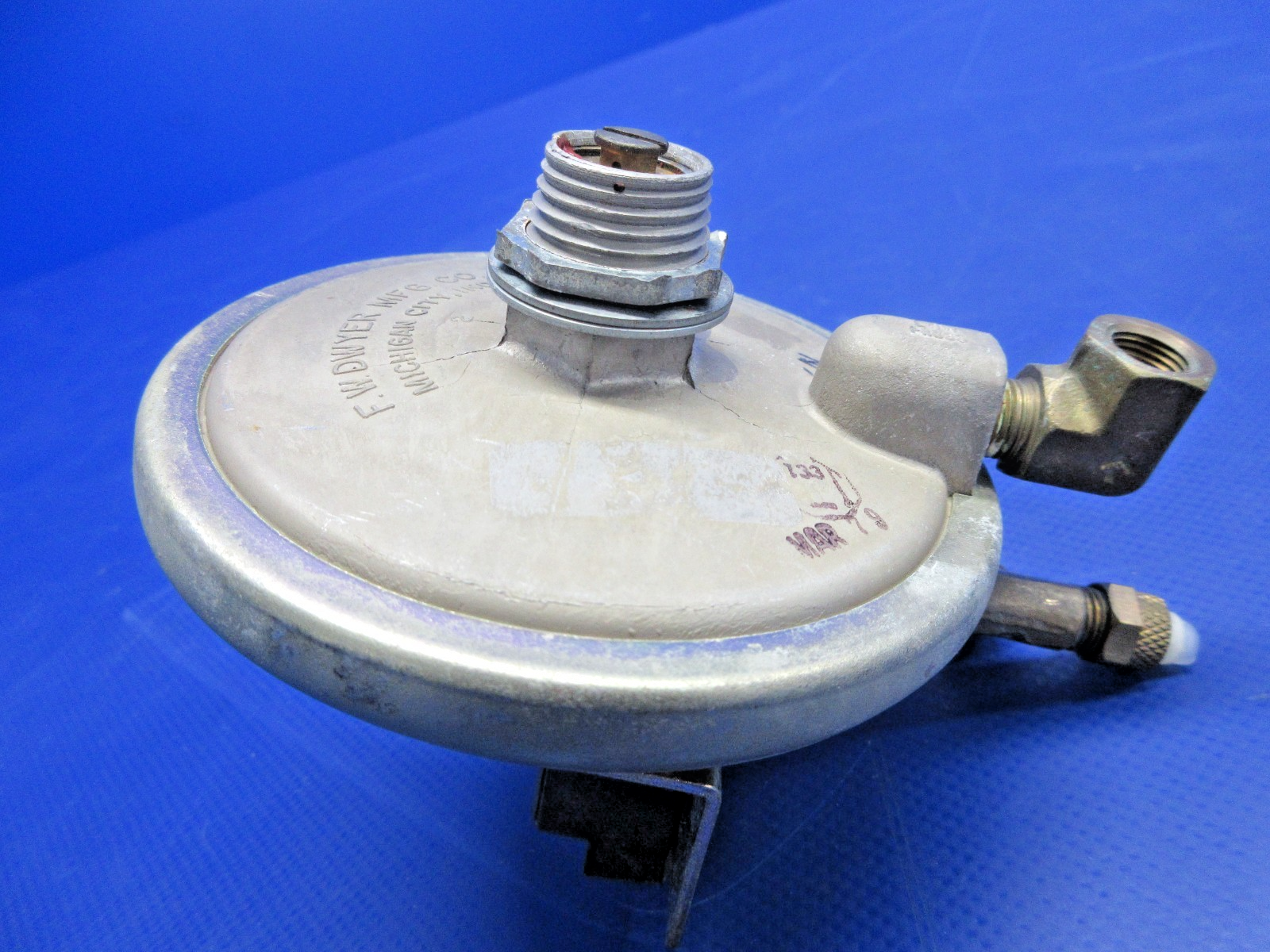 Beech 76 Duchess Dwyer Differential Pressure Switch (0626-716)9