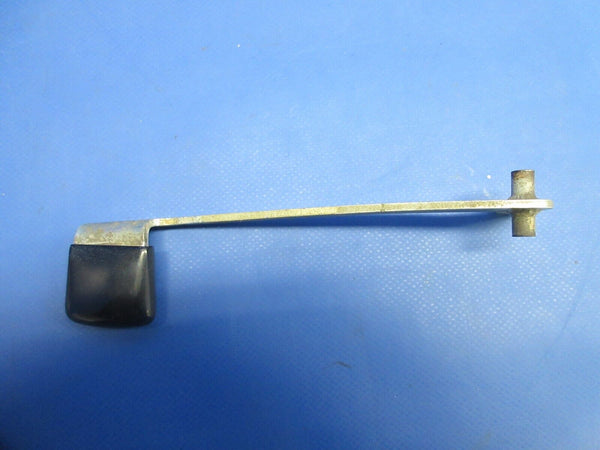 Piper PA-32RT-300T Lance II Cabin Door Interior Handle P/N 79515-13 (0924-896)