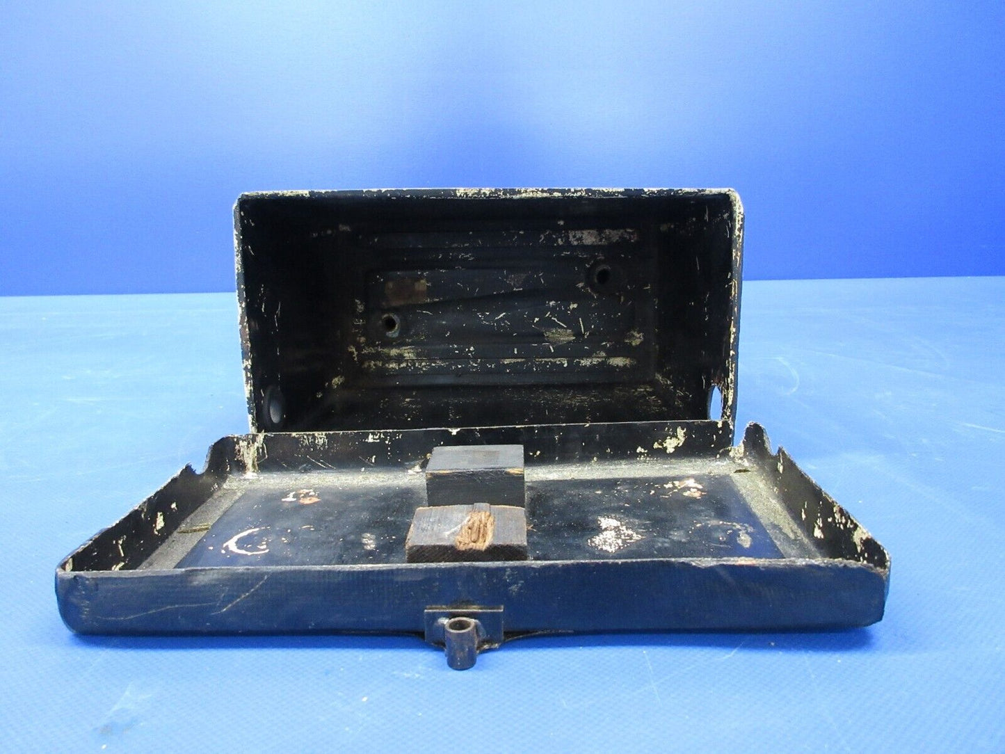 Bellanca 17-30A Viking Battery Box & Lid P/N 196522 (0524-1309)