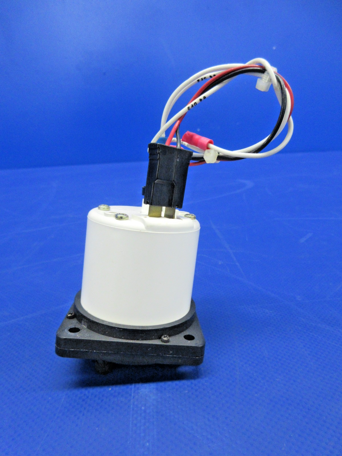 Cessna 172M Mid-Continent Quartz Clock 12-32V P/N MD-91LET TESTED (0726-728)7