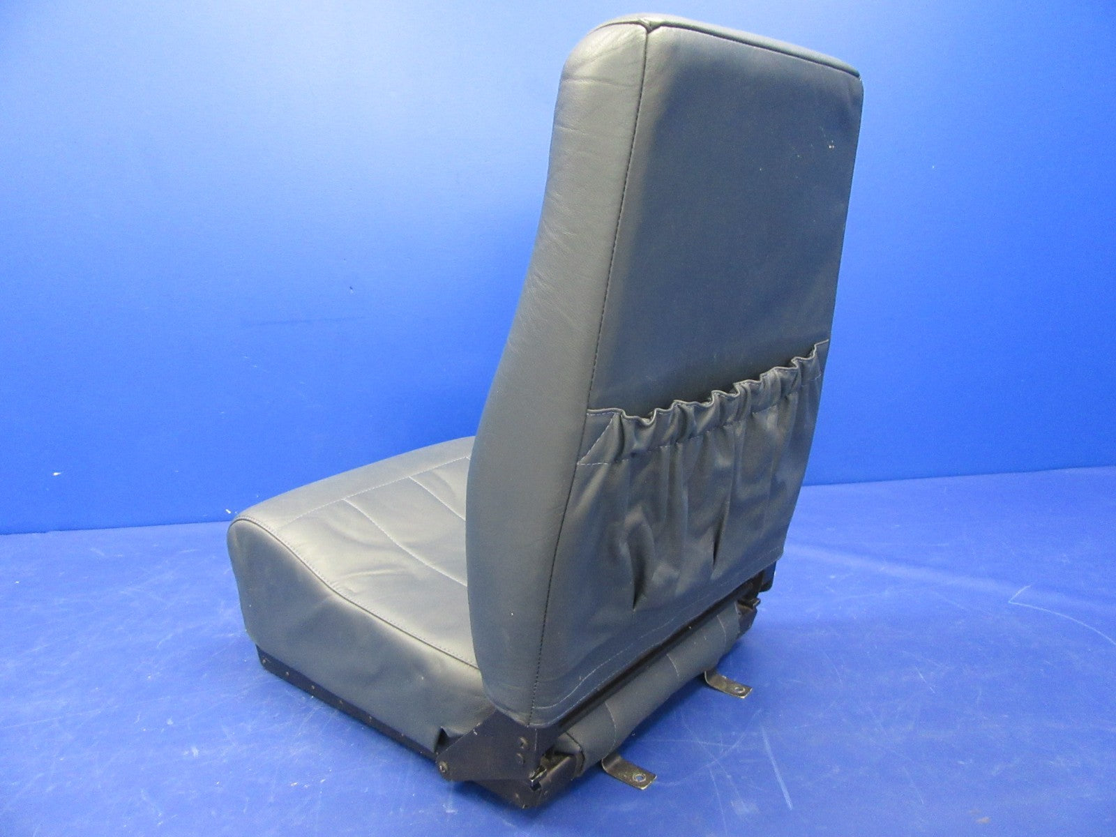 Beech 76 Duchess RH Rear Seat P/N 169-534045-114 (0326-114)3