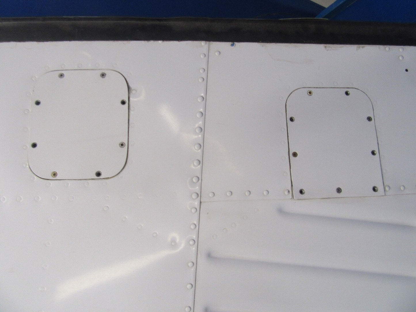 Beech Baron B58 Horizontal Stabilizer RH P/N 96-620005-632 (0118-193)