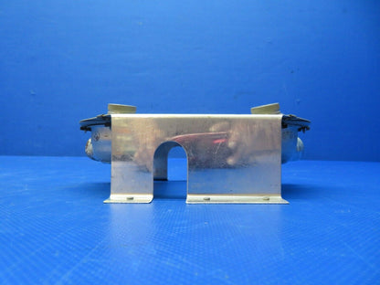 Mooney M20 / M20E Overhead Air Valves w/ Bracket P/N 640026 (0424-184)